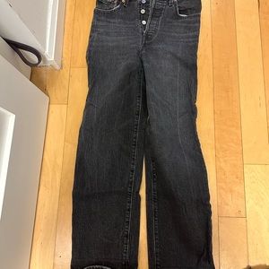 Black ribcage straight Levi's jeans